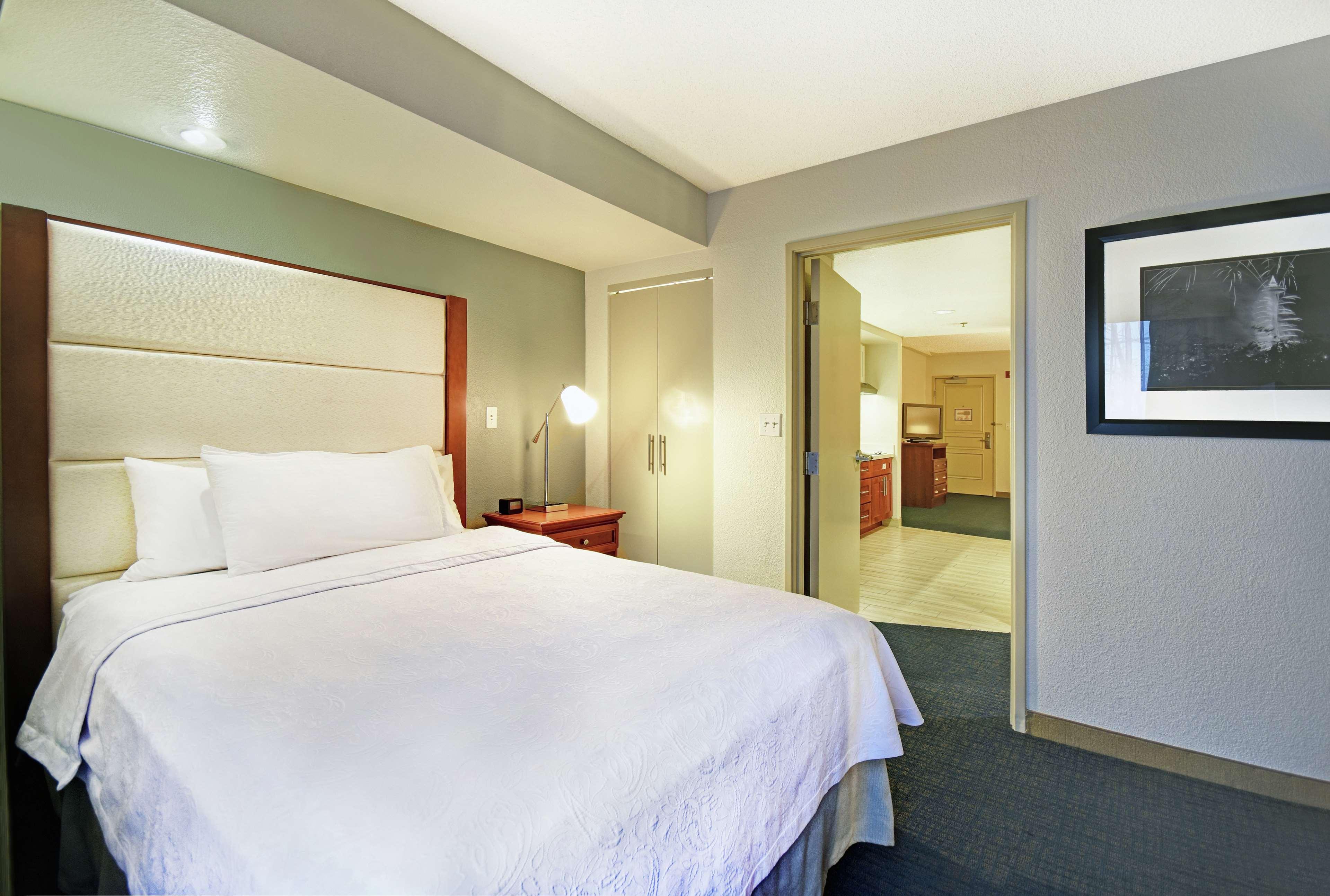 Homewood Suites By Hilton Seattle Downtown Exterior photo